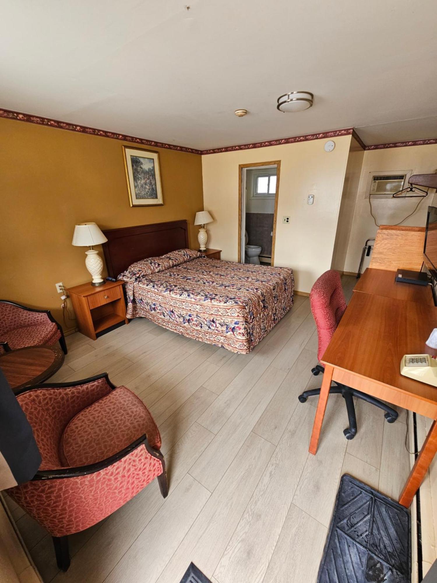 Forest Plaza Motel Mount Forest Kültér fotó