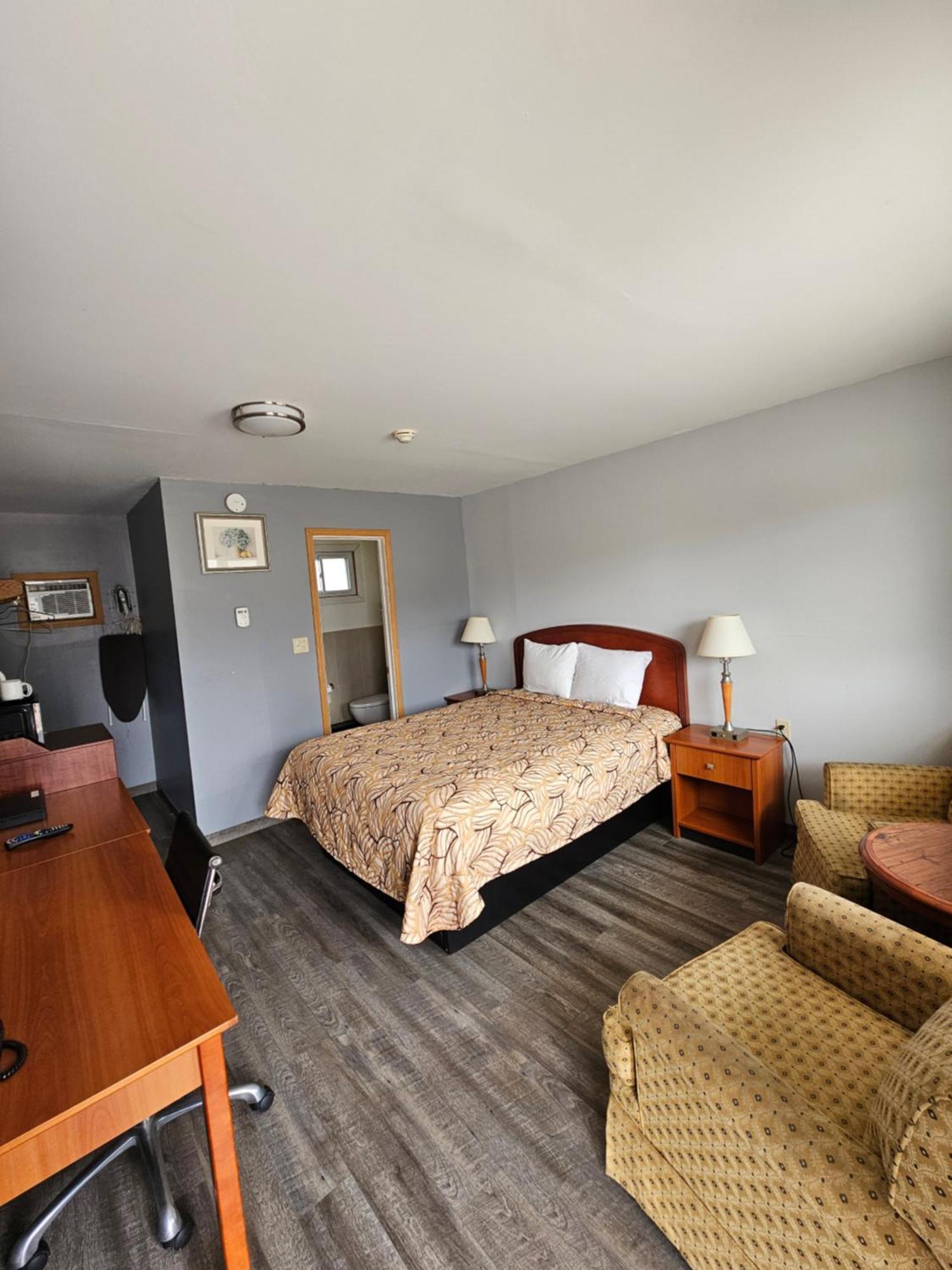 Forest Plaza Motel Mount Forest Kültér fotó
