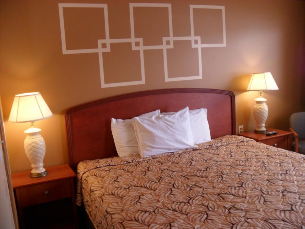 Forest Plaza Motel Mount Forest Kültér fotó